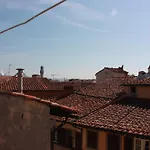 Oltrarno Large Apartment